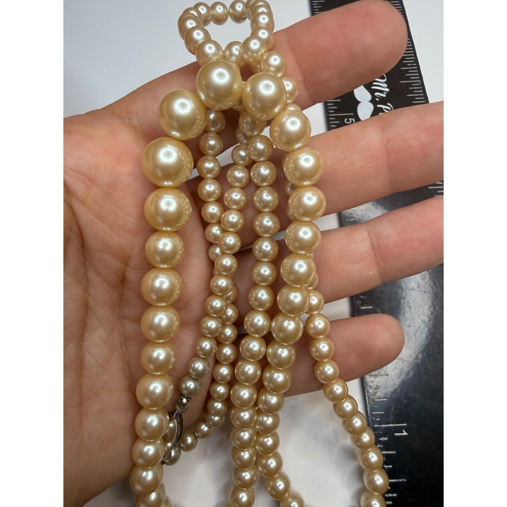 Graduated Faux Pearl Strand Necklace Cream Off White 20 Inch Filigree Clasp